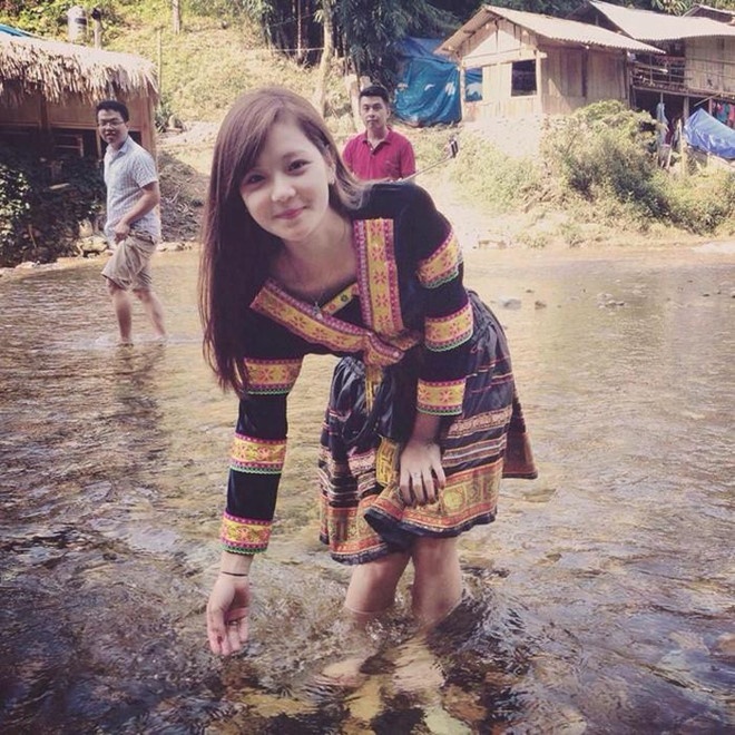 co gai noi tieng sau mot dem anh 5