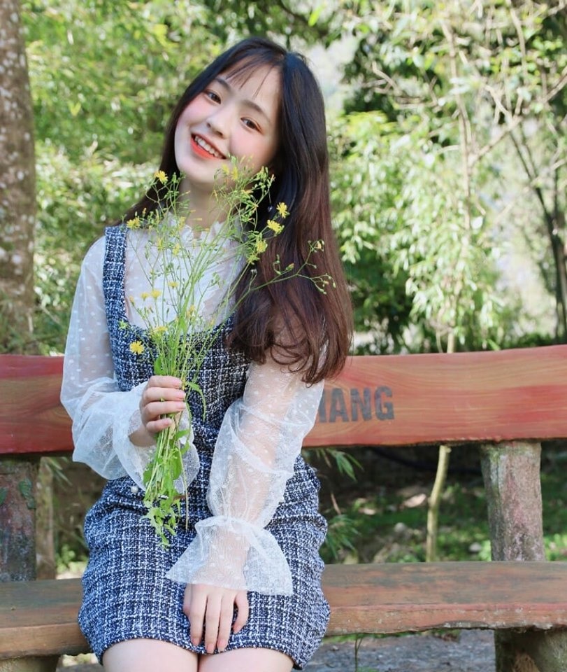 co gai noi tieng sau mot dem anh 4