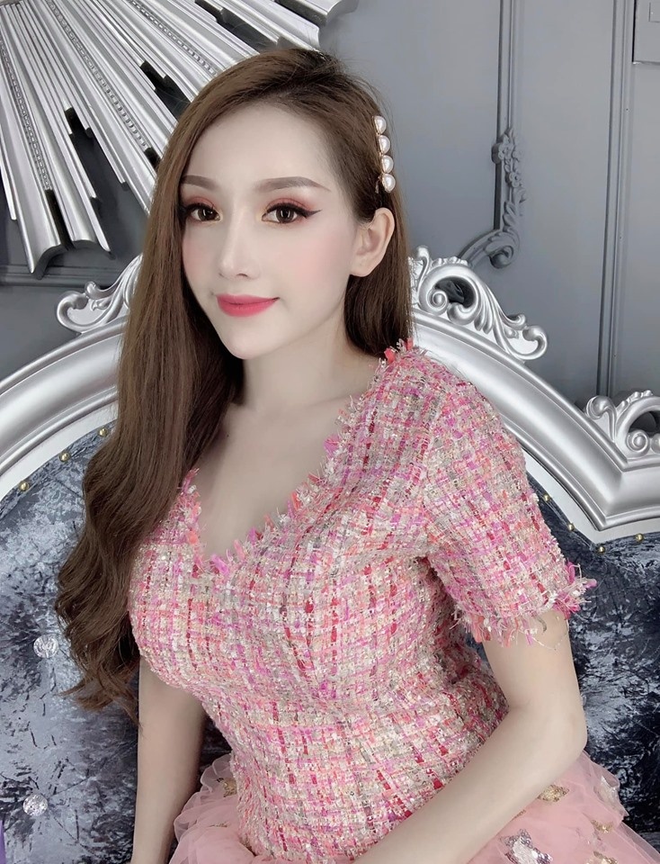 ban gai cau thu sinh nam 1995 anh 6