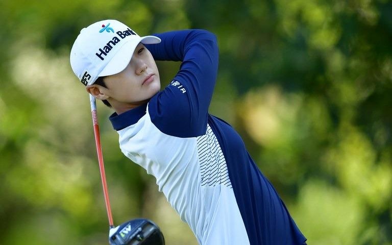 Nu golf thu noi tieng vi ve ngoai phi gioi tinh, dep nhu my nam hinh anh