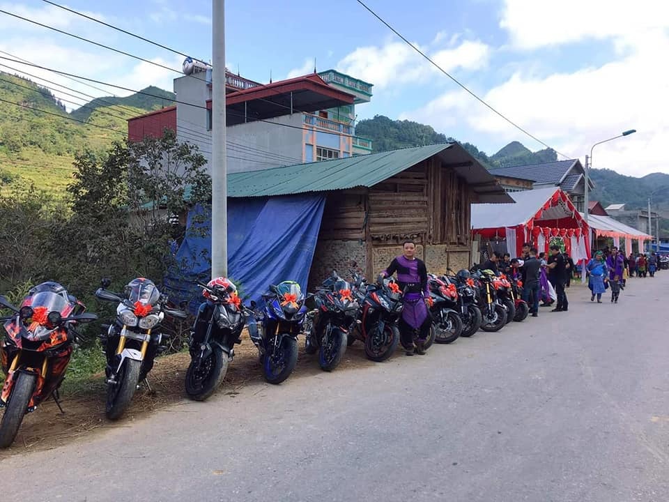 dam cuoi nhieu xe phan khoi anh 3