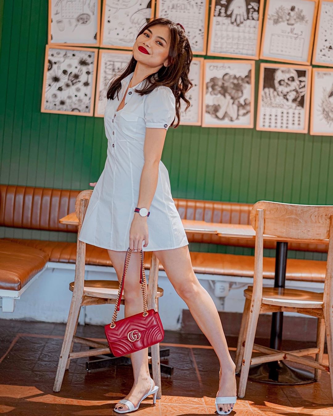 ban gai tien ve Indonesia anh 3