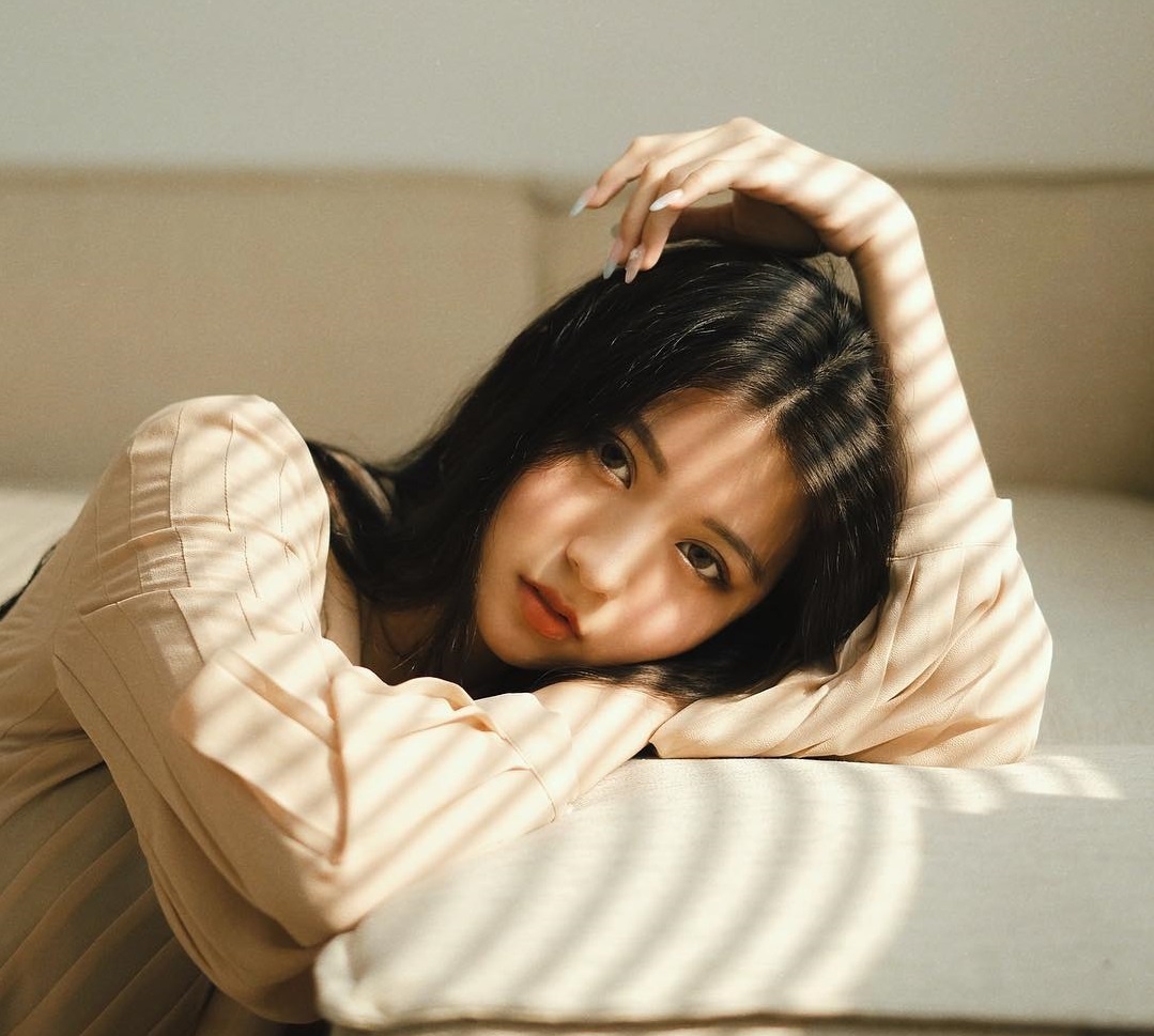 hot girl goc nghieng anh 1