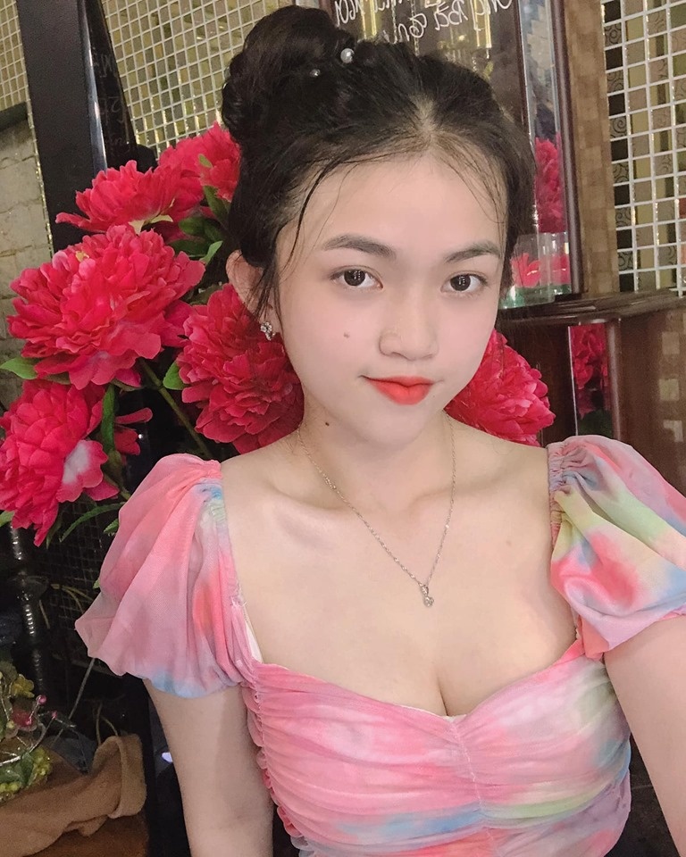 nu sinh mac do tai che anh 5