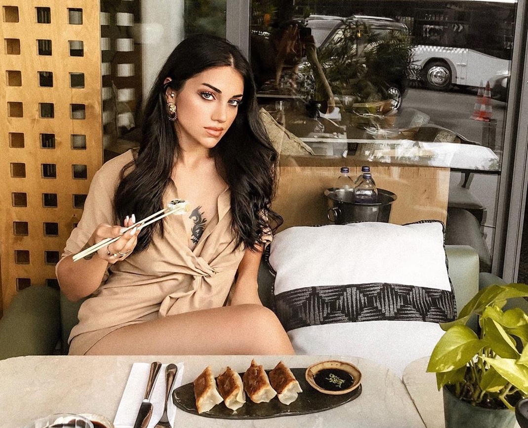 nu bac si xinh dep anh 1