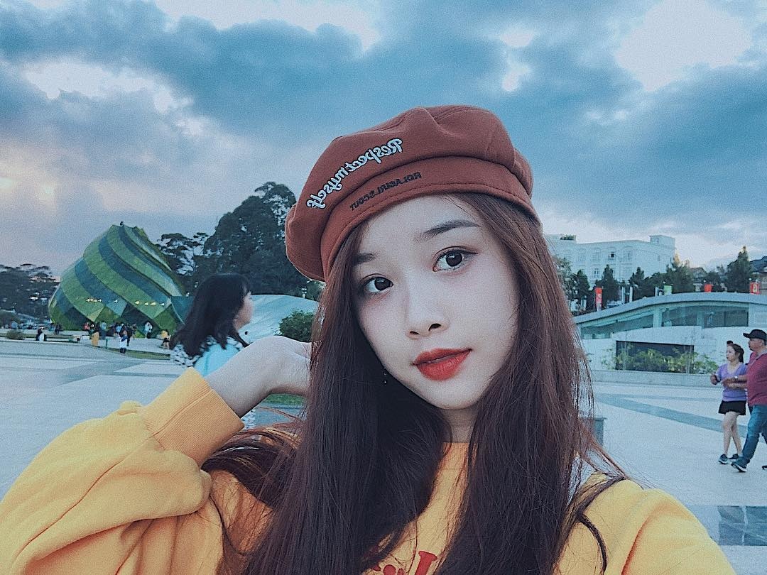 ban gai Van Toan anh 2