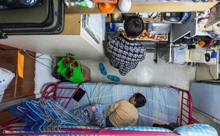 Gia nha qua dat, nguoi tre Hong Kong thue nha chung, chia cho o hinh anh