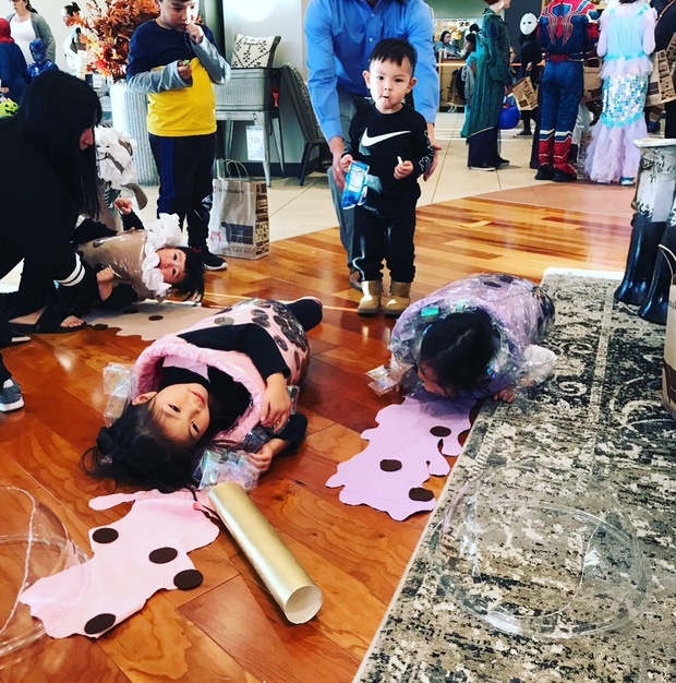 trẻ em hóa trang Halloween ảnh 4 tre em hoa trang Halloween anh 4