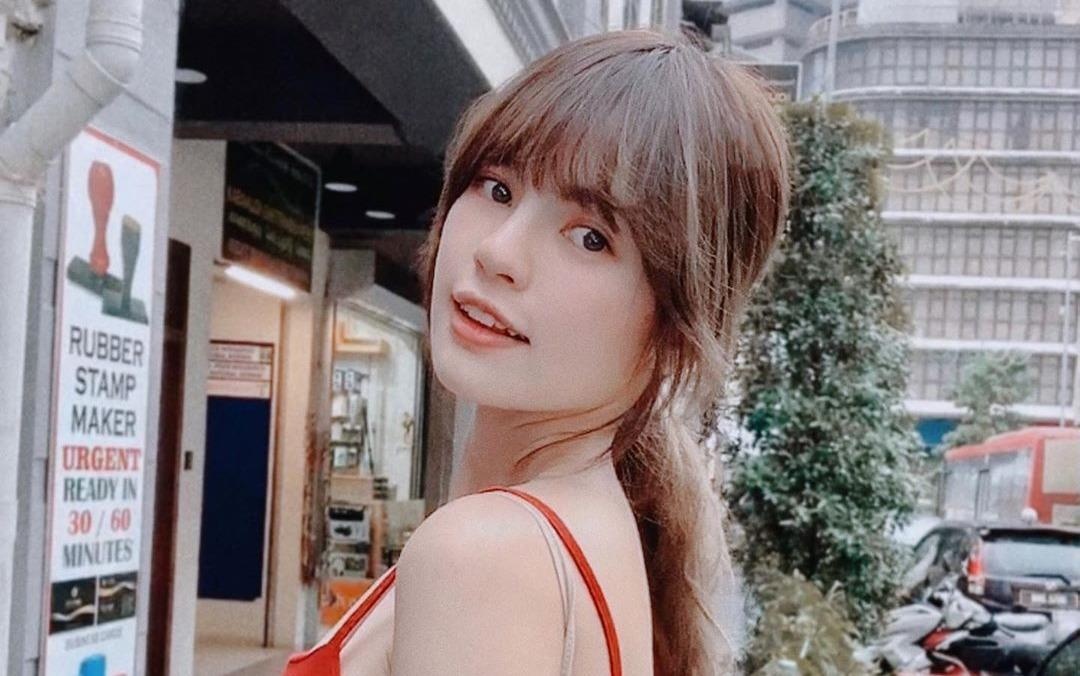 9X lai hai dong mau duoc menh danh 'nu than bong ro Malaysia' hinh anh