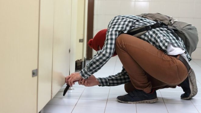Khoa Pug mang phụ nữ ra câu view ảnh 2 Khoa Pug mang phu nu ra cau view anh 2