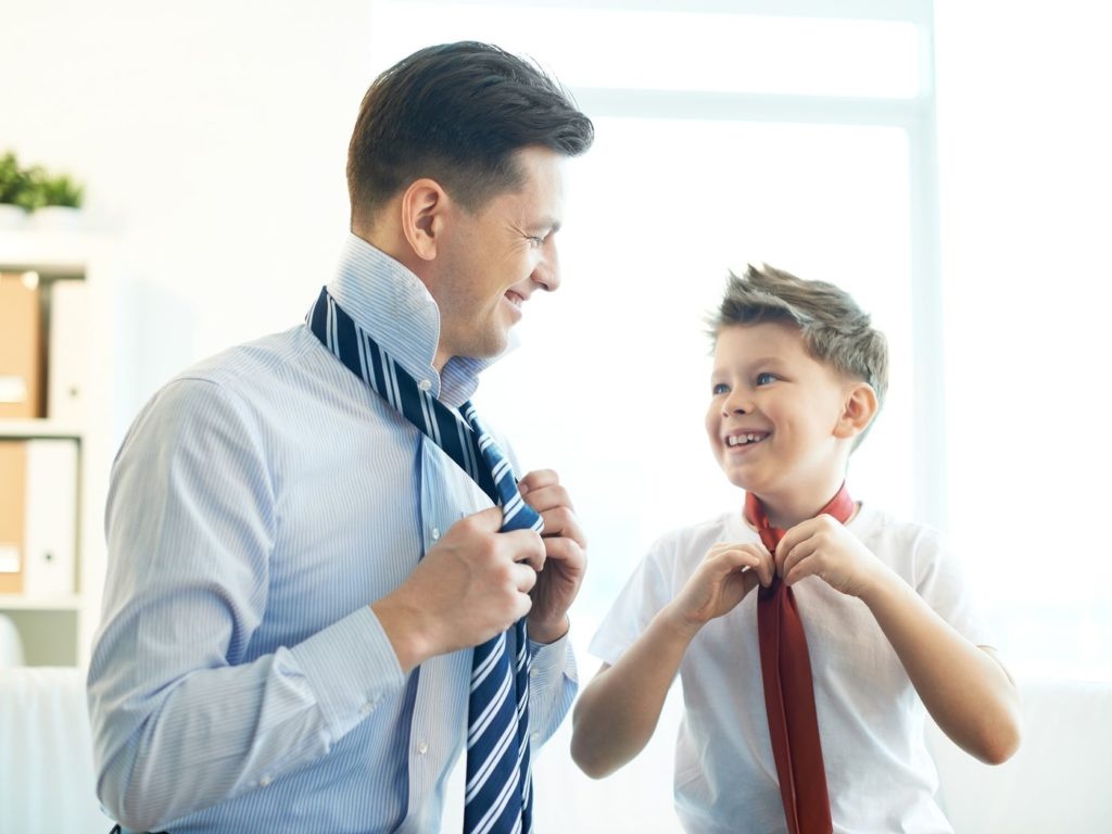 đánh nhân viên cửa hàng ảnh 2 danh nhan vien cua hang anh 2