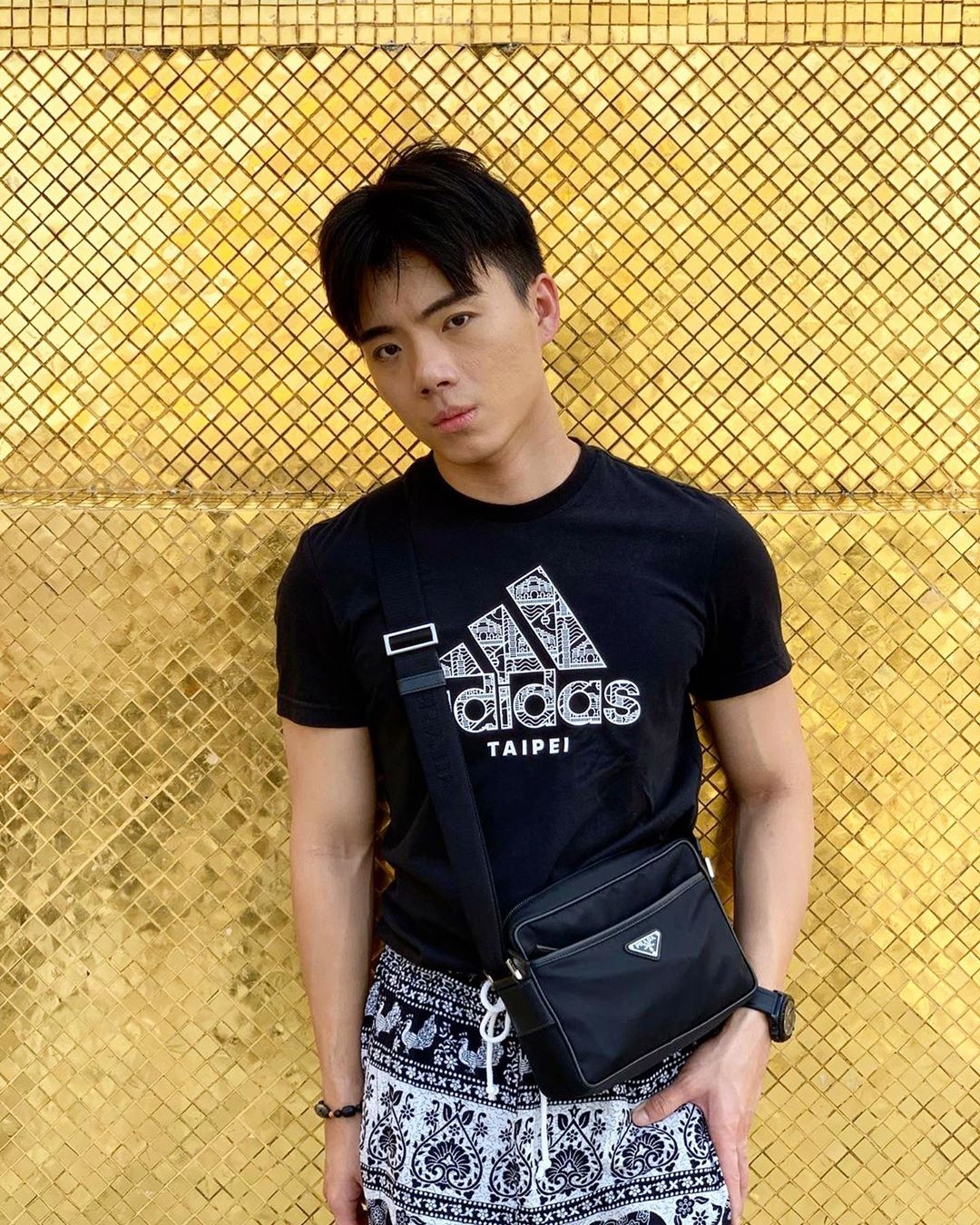 chu quan an hut khach anh 6