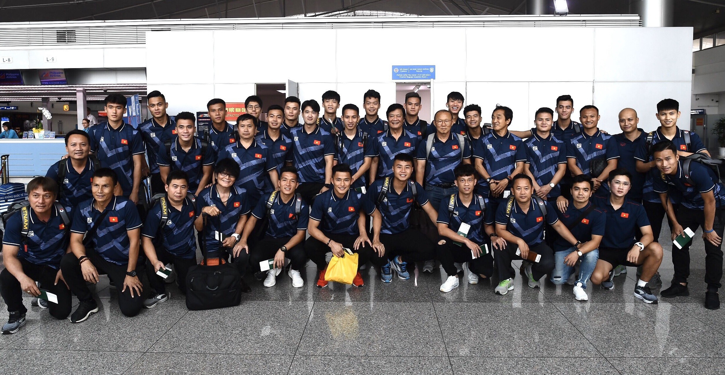 U22 Viet Nam sang Philippines anh 1