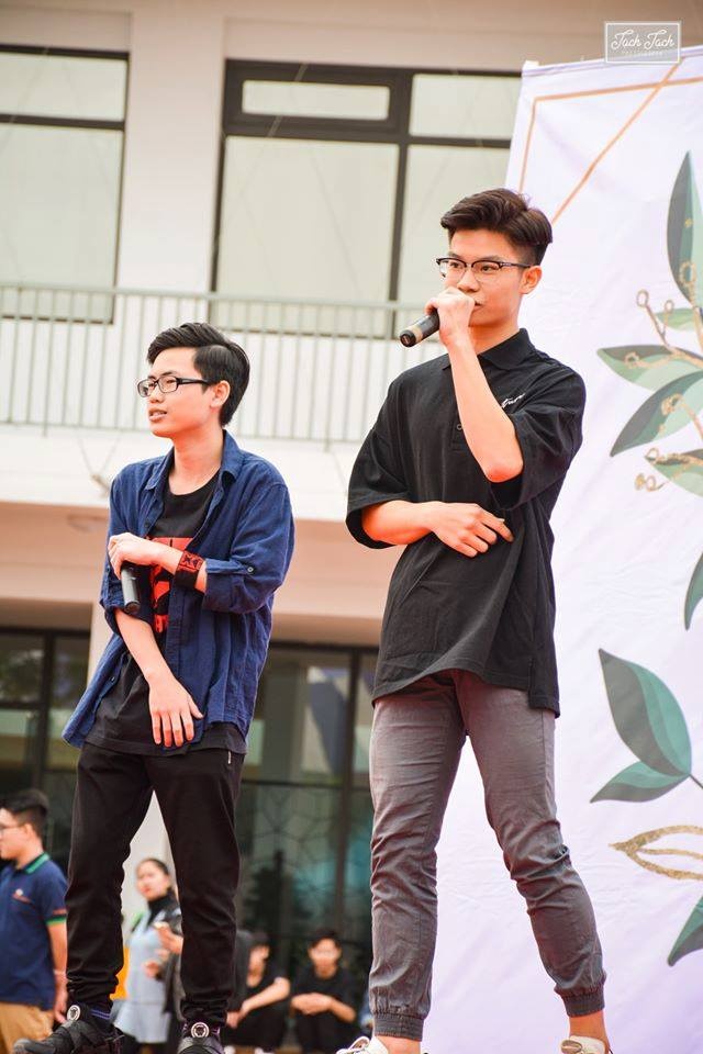 nam sinh chế lời bài Sóng gió ảnh 1 nam sinh che loi bai Song gio anh 1