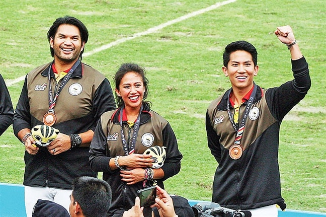 hoang than tham gia sea games anh 8