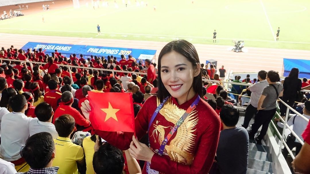 fan nữ cổ vũ U22 Việt Nam ảnh 2 fan nu co vu U22 Viet Nam anh 2