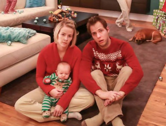 Gia dinh My gay bao mang voi loat anh Giang sinh 'cua nha trong duoc' hinh anh