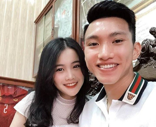 Cau thu Van Hau, Duy Manh hay Tan Sinh deu co ban gai bang tuoi hinh anh