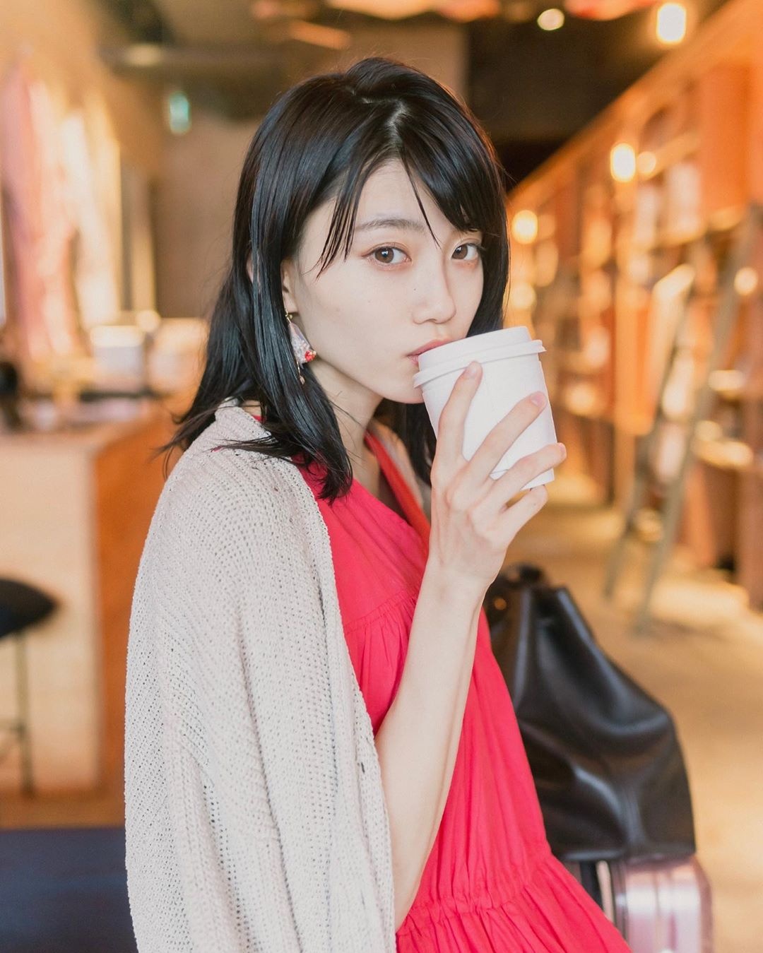 nu sinh nganh ky thuat anh 9