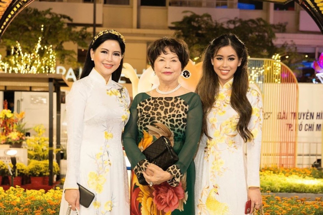 Tien Nguyen, Mi Van khoe anh ben gia dinh dau nam hinh anh