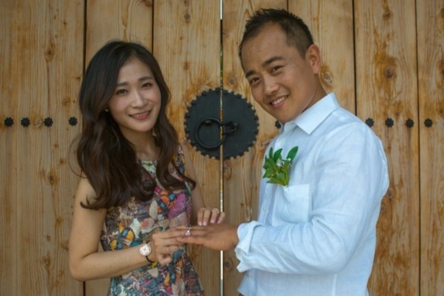 ‘Ha canh noi anh’ phien ban that cua chang Trieu Tien, nang Han Quoc hinh anh