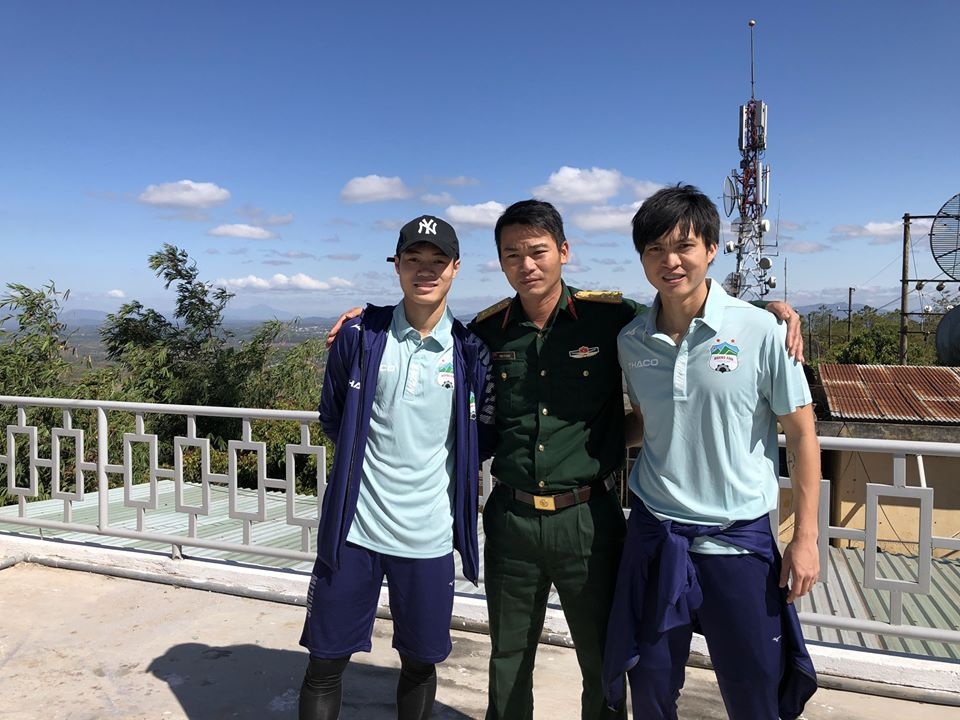 Van Toan chup anh Tuan Anh anh 2