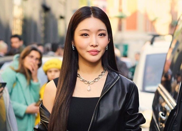 Chungha bat ngo bi mot thanh nien Italy goi la 'virus corona' hinh anh