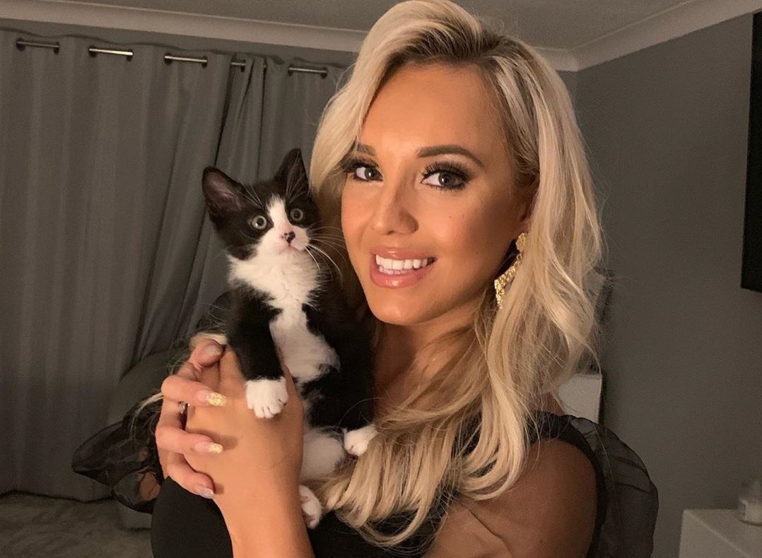 Tan Hoa hau Anh khoe giong hat ngot ngao truoc khi dang quang hinh anh