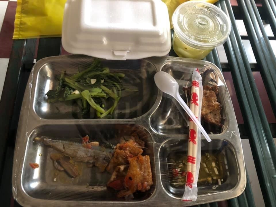 co gai tron cach ly anh 1