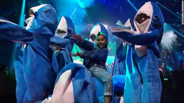 ca khuc baby shark anh 2