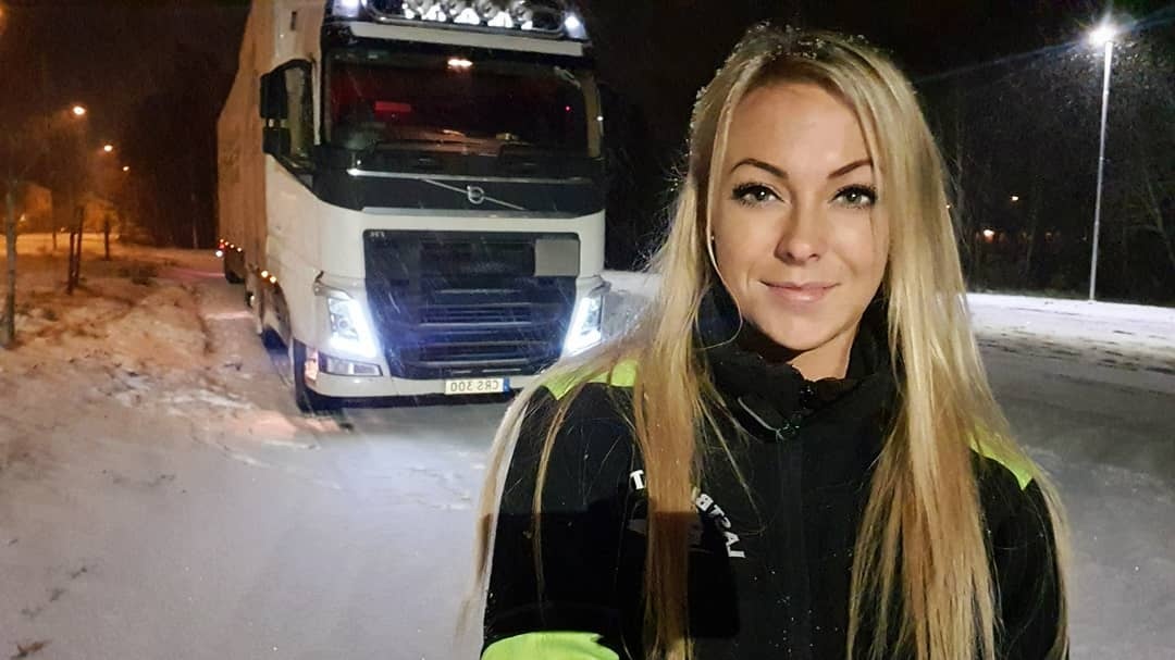 nu tai xe xe tai anh 3