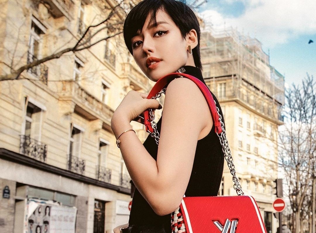 'Co em Trendy' Khanh Linh tu cach ly tai nha 14 ngay khi ve tu Phap hinh anh