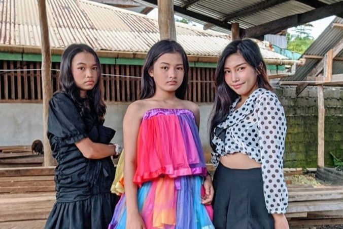 Thanh vien 'thanh cover Kpop' Ponytail Girl duoc khen ngay cang xinh hinh anh