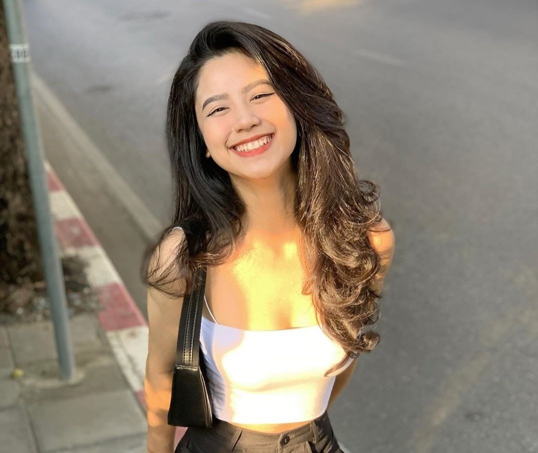 hot girl bị quay lưng ảnh 10 hot girl bi quay lung anh 10