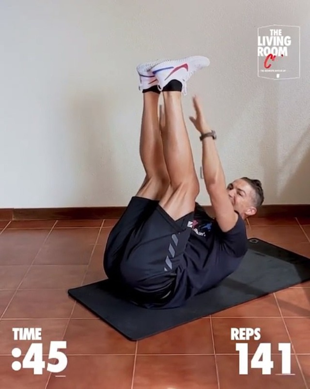 thu thach vua trong cay chuoi vua coi quan anh 2