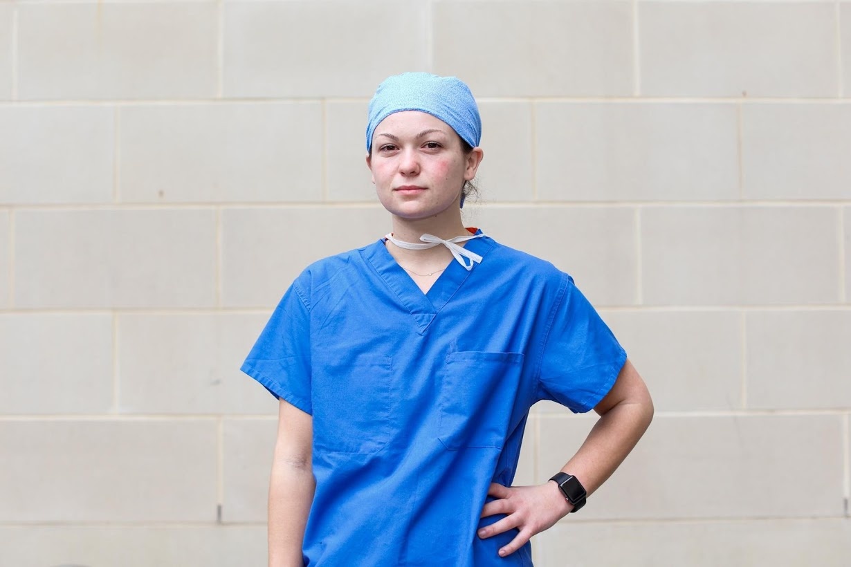 bac si My chong dich anh 1