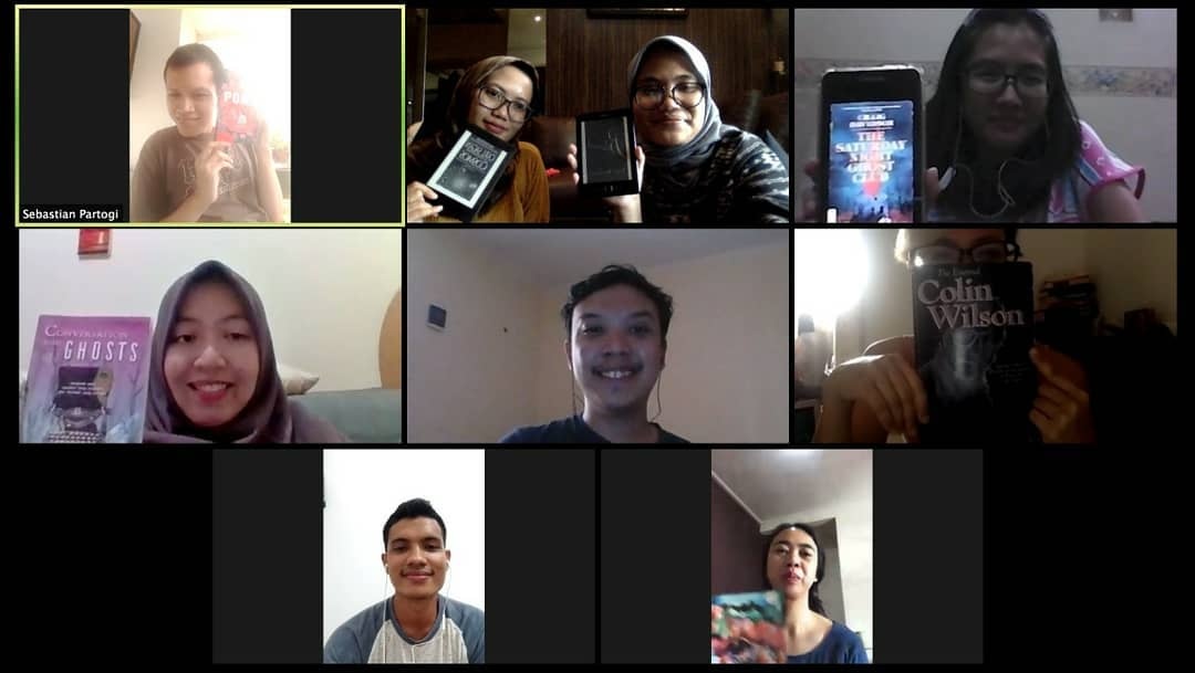 doc sach thoi Covid-19 anh 2