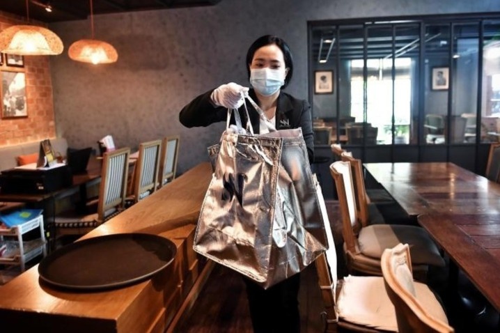 Gioi nha giau Thai Lan tan huong dich vu xa xi khi gian cach xa hoi hinh anh