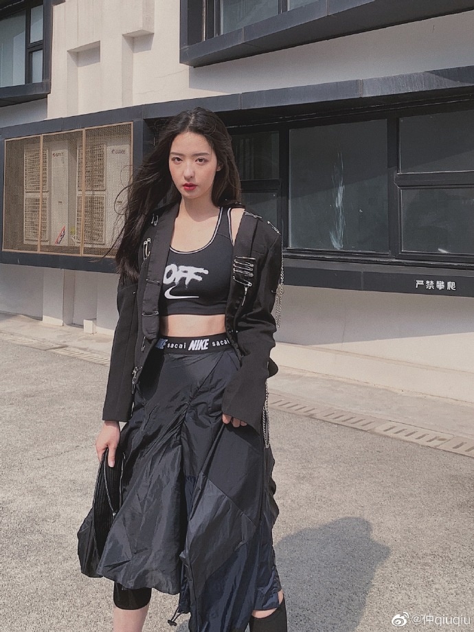 thiên thần bóng rổ cao 1, 78 m ảnh 4 thien than bong ro cao 1, 78 m anh 4