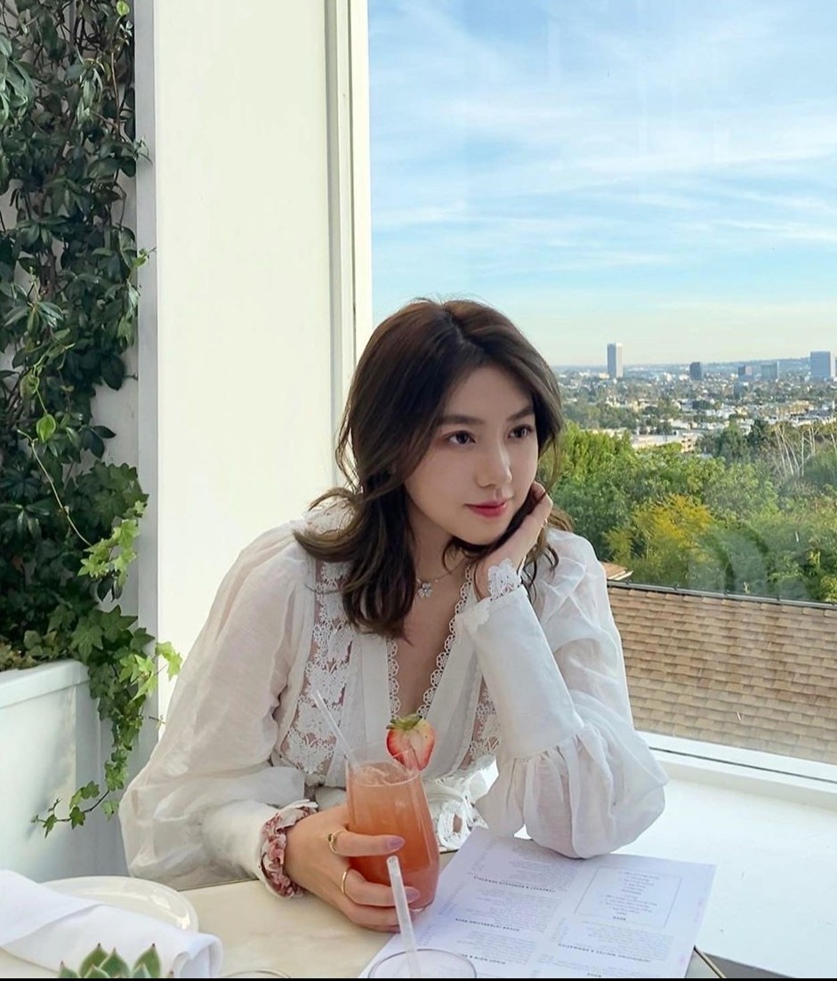 ái nữ nhà giàu xinh đẹp học giỏi ảnh 6 ai nu nha giau xinh dep hoc gioi anh 6