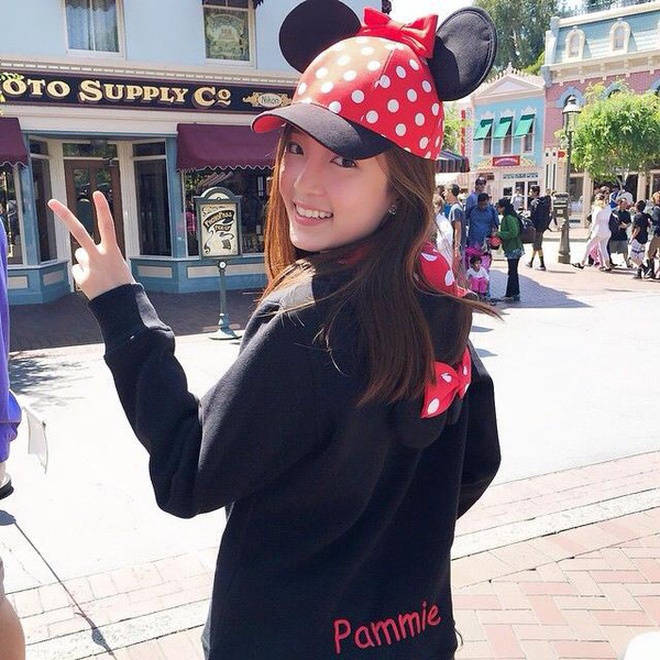 hot girl sua rua mat anh 2