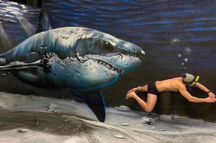 Khung long, ho 'nhay ra khoi tuong' nho tai ve cua nghe si Phap hinh anh