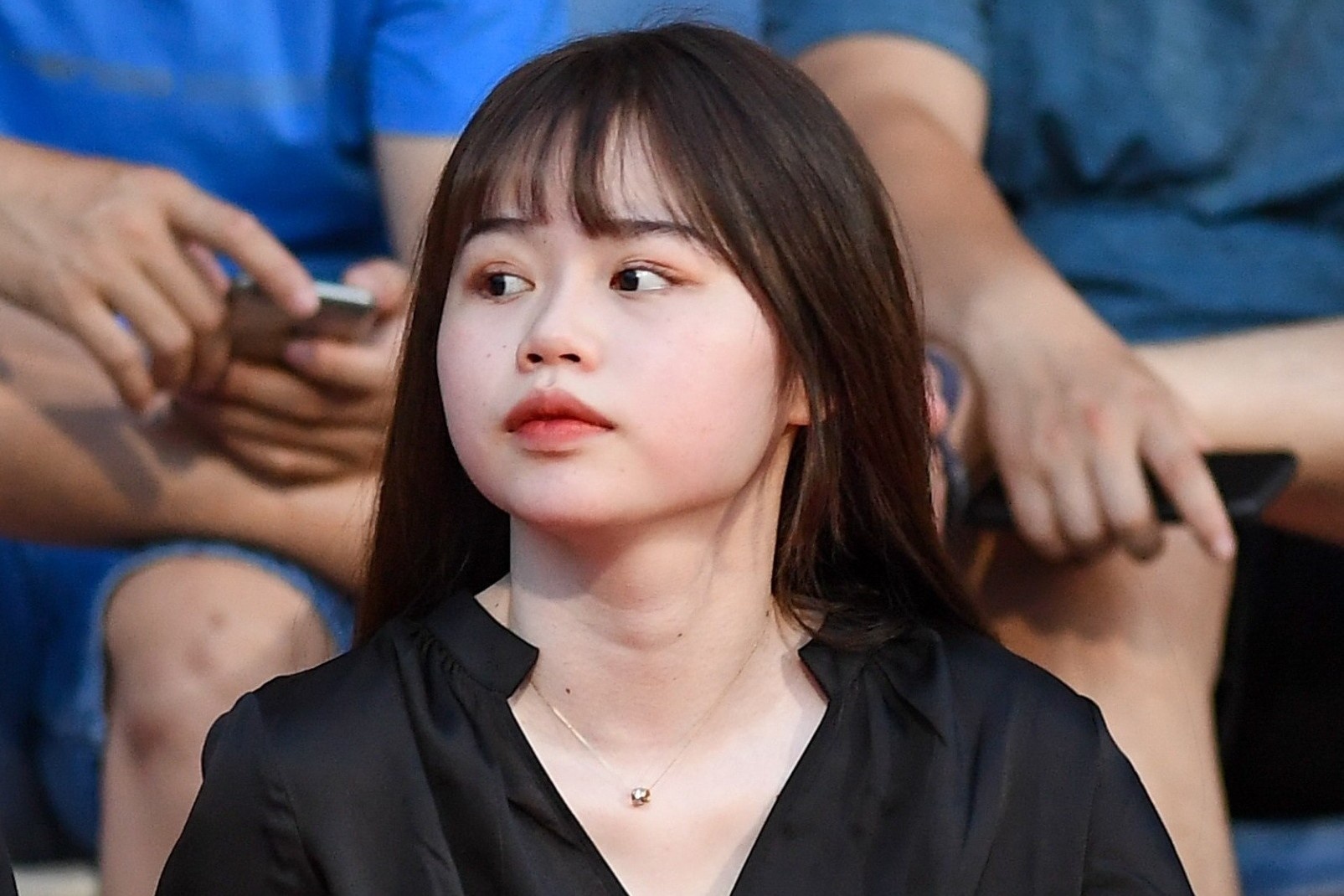 Ban gai Quang Hai phan hoi tin don sua mui, dao keo mat hinh anh