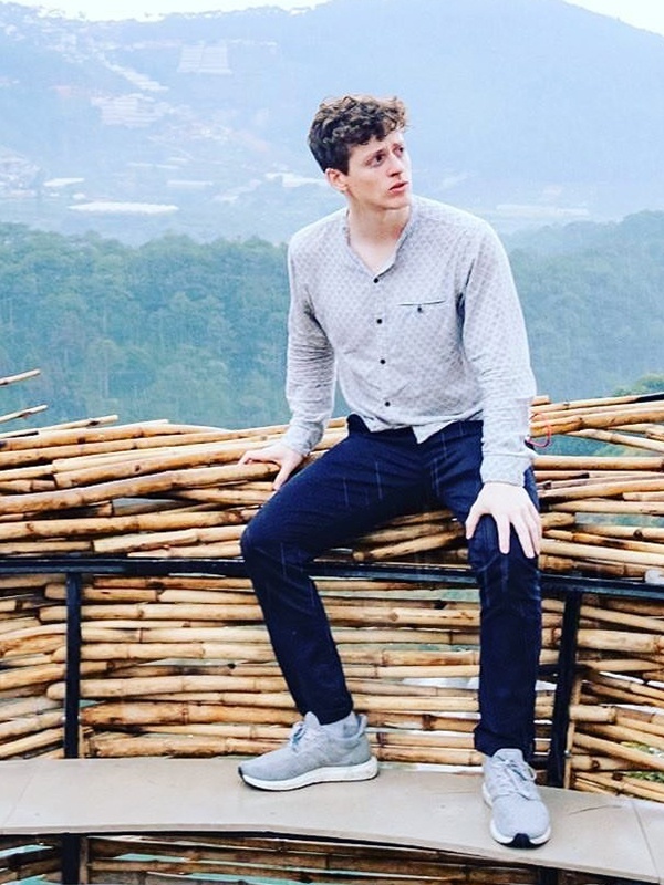 chang trai tham gia nguoi ay la ai tot nghiep harvard anh 4