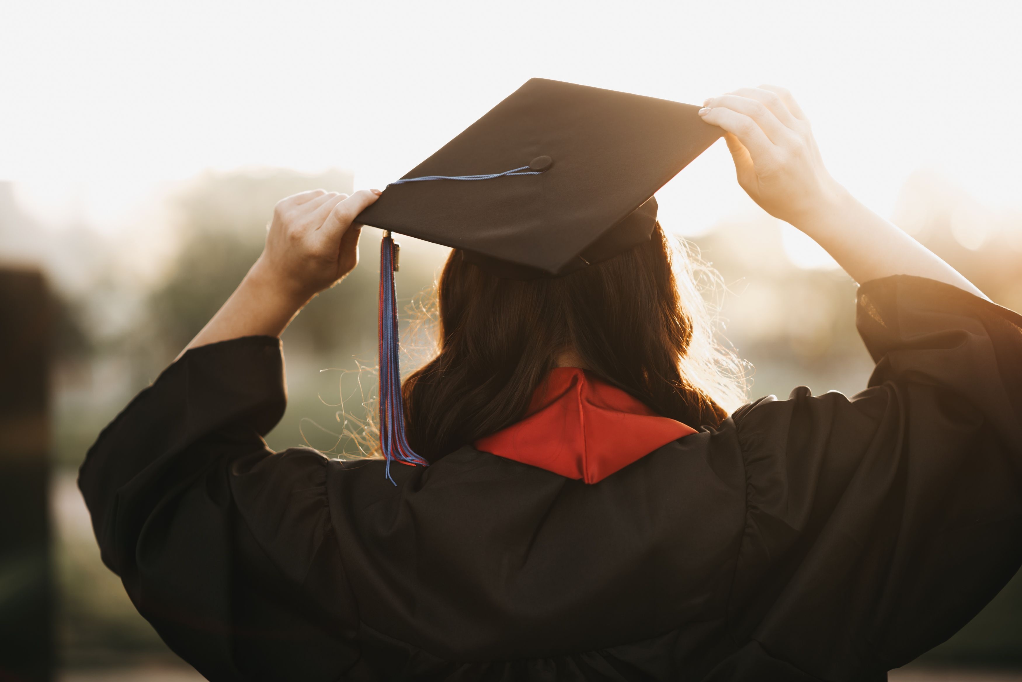 Tu dai hoc den truong doi: Doi khong nhu mo hinh anh