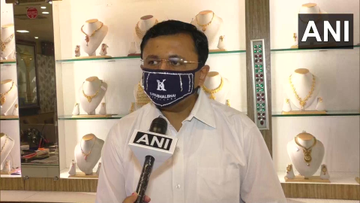 khau trang dinh kim cuong anh 2