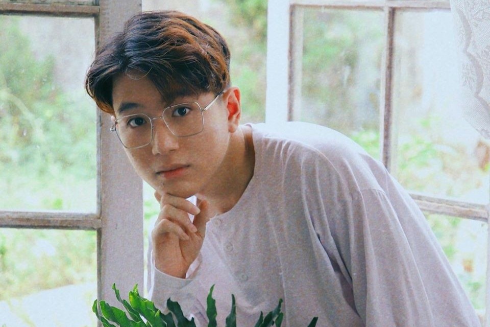 'Hot boy IELTS' Thien Khiem tro thanh MC tre nhat cua VTV hinh anh