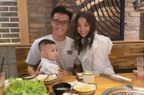 Nguoi mau ngoai quoc phu nhan hen ho voi Bui Tien Dung hinh anh