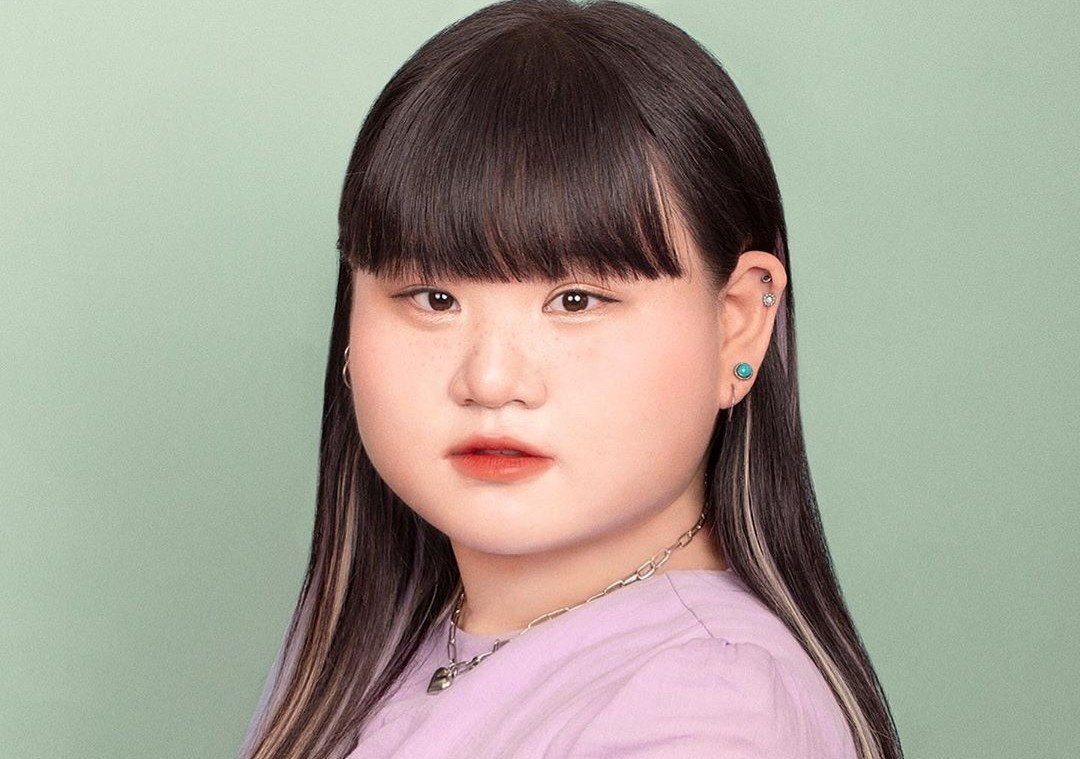 Vlogger Han bat khoc vi bi che gieu mat to, nhieu dan mang che anh hinh anh