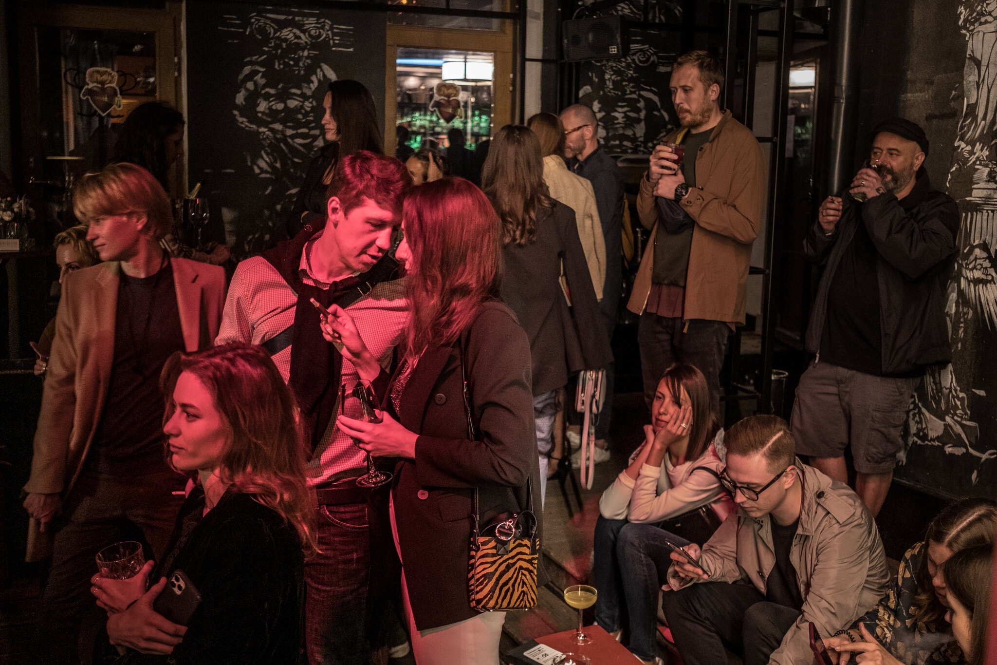 gioi tre Nga khong deo khau trang anh 4